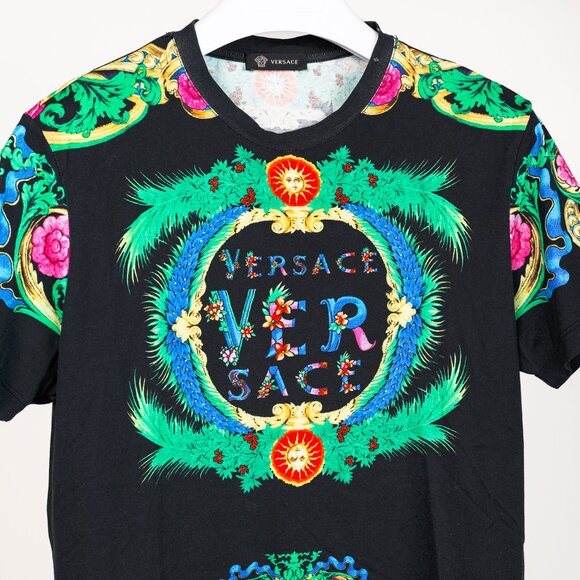 Versace Resort 2018 Black Beverly Palm Graphic Cotton T-Shirt - Picture 4 of 12